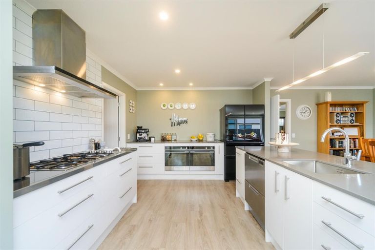 Photo of property in 19 George Street, Bulls, 4818