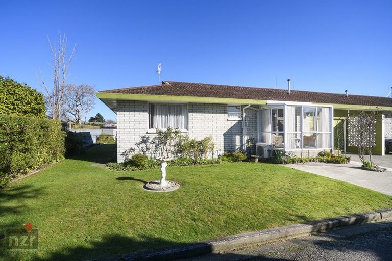 Photo of property in 21a Long Melford Road, Awapuni, Palmerston North, 4412