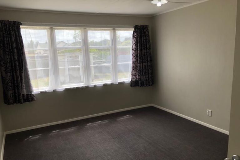 Photo of property in 19 Avery Grove, Boulcott, Lower Hutt, 5011