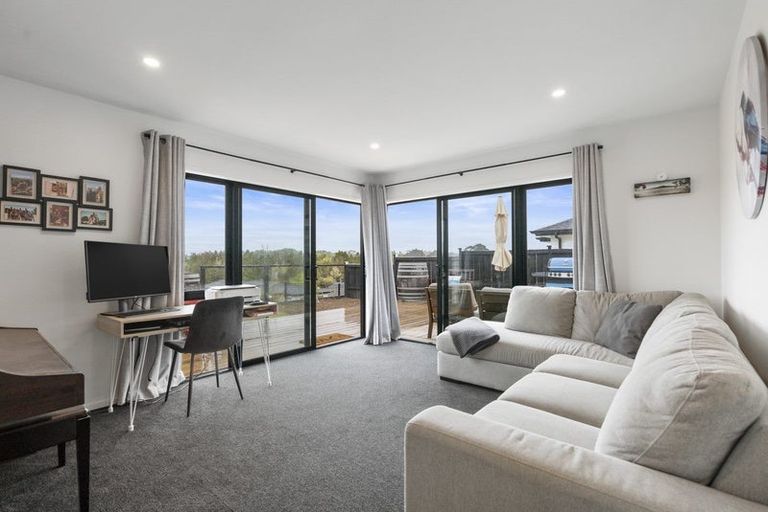 Photo of property in 18 John Fair Drive, Wainui, 0932