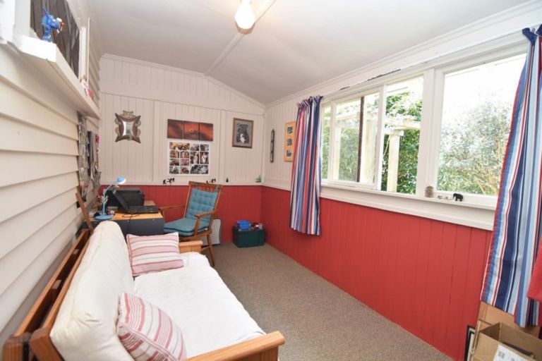 Photo of property in 10 Armstrong Avenue, Carterton, 5713