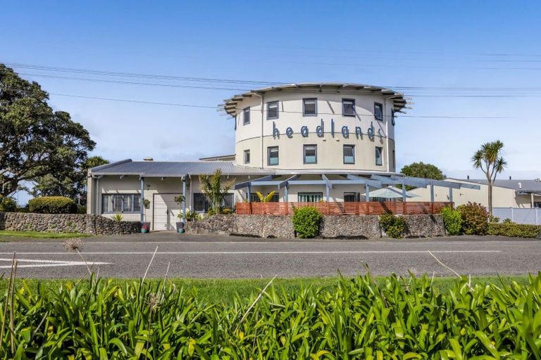 Photo of property in Headlands Opunake, 32 Fox Street, Opunake, 4616