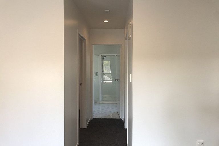 Photo of property in 14/3 The Avenue, Albany, Auckland, 0632