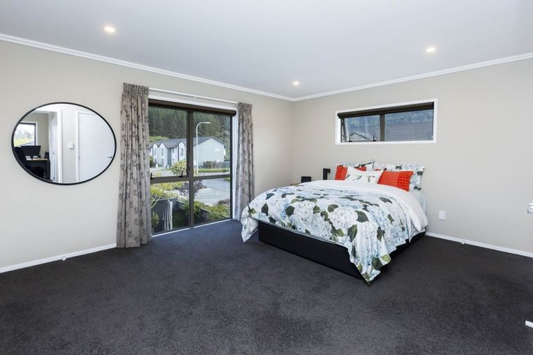 Photo of property in 27 Ashington Road, Silverstream, Upper Hutt, 5019