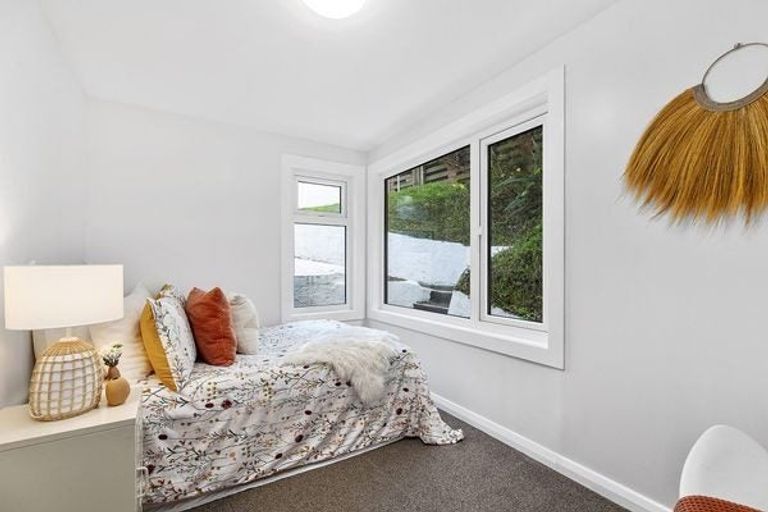 Photo of property in 175 The Ridgeway, Kingston, Wellington, 6021