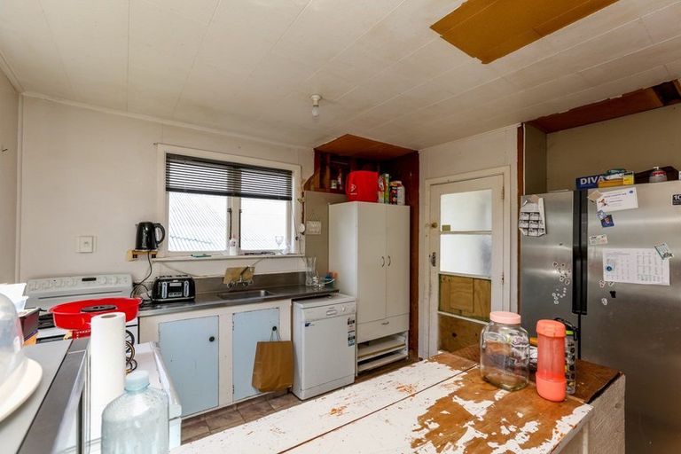 Photo of property in 7 Wiremu Place, Blagdon, New Plymouth, 4310