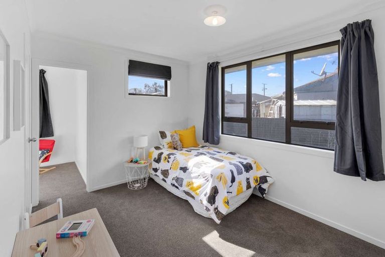 Photo of property in 3 Waitai Street, Castlecliff, Whanganui, 4501