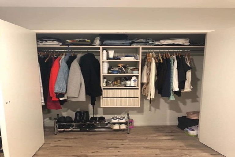 Photo of property in 11 Younger Lane, Massey, Auckland, 0614