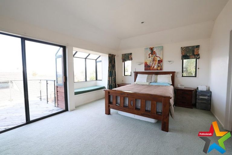 Photo of property in 31 Ewing Grove, Acacia Bay, Taupo, 3330