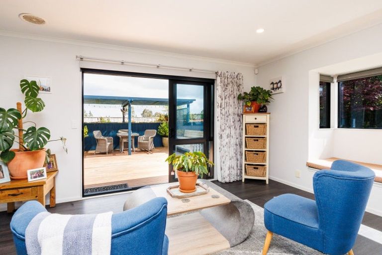 Photo of property in 18 Ursula Drive, Feilding, 4702