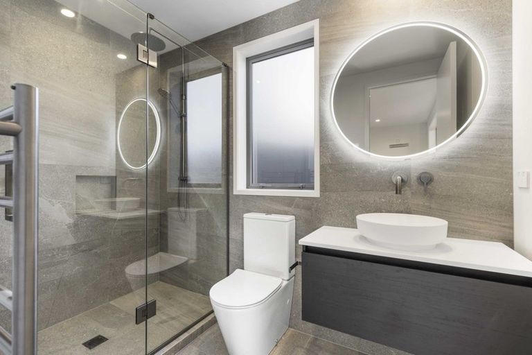 Photo of property in 2/12 Killarney Road, Frankton, Hamilton, 3204