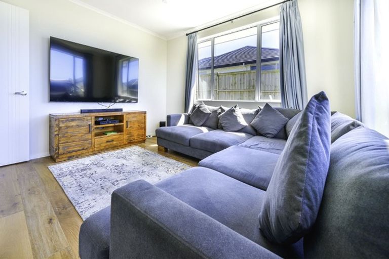 Photo of property in 15 Artists Avenue, Beachlands, Auckland, 2018