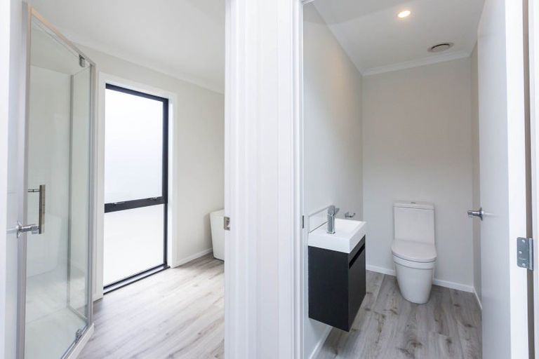 Photo of property in 11 Mawai Hakona Drive, Wallaceville, Upper Hutt, 5018