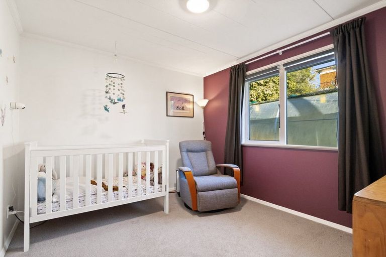 Photo of property in 5 Elwyn Crescent, Green Island, Dunedin, 9018