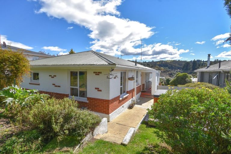 Photo of property in 14 Martin Road, Fairfield, Dunedin, 9018