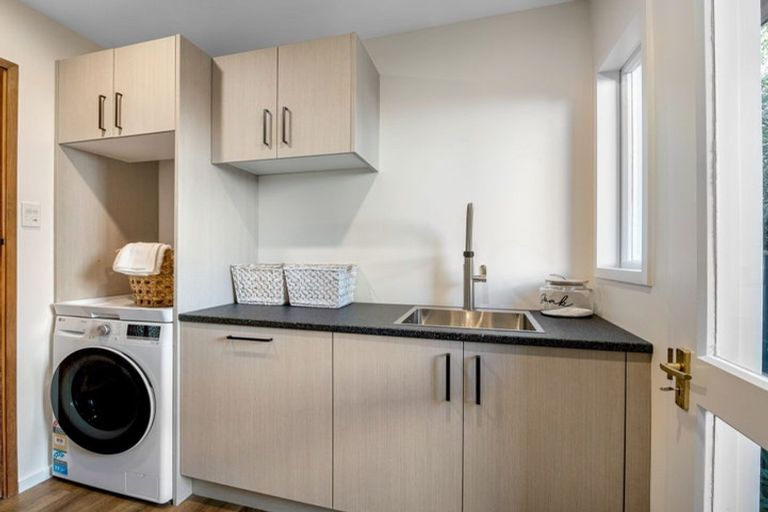 Photo of property in 36 Tui Street, Fendalton, Christchurch, 8041