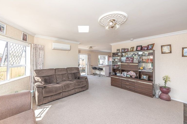 Photo of property in 6 Waharua Place, Tawhero, Whanganui, 4501