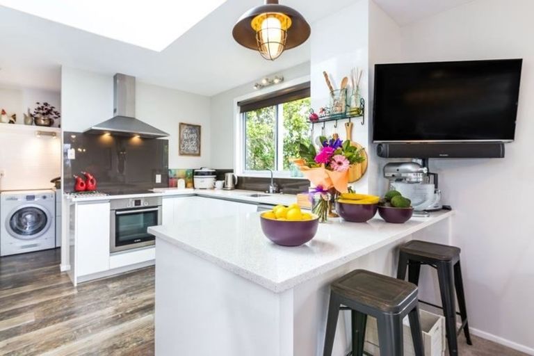 Photo of property in 15 Kurupae Road, Hilltop, Taupo, 3330