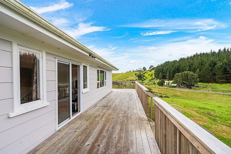 Photo of property in 533 Pataua South Road, Pataua South, Onerahi, 0192