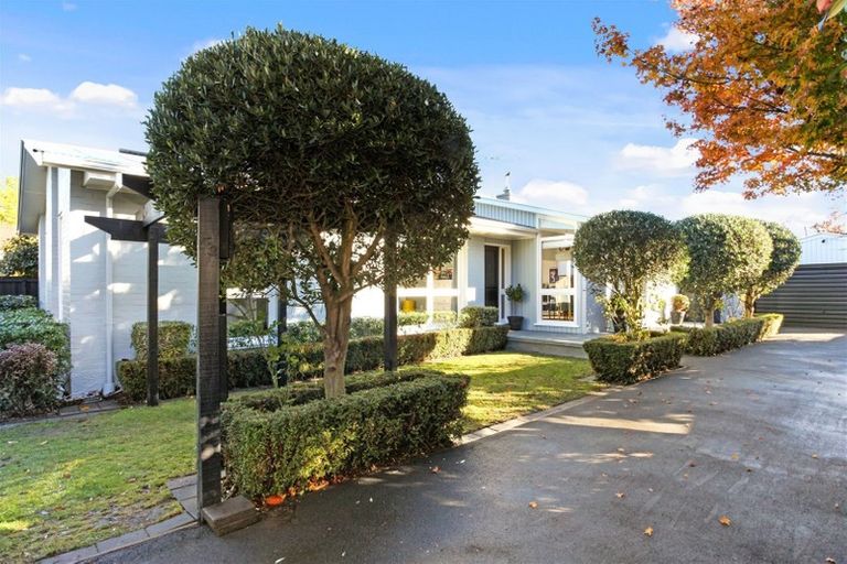 Photo of property in 35 Deepdale Street, Burnside, Christchurch, 8053