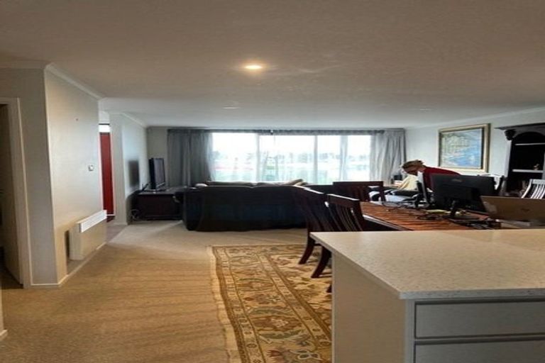 Photo of property in 30 Te Oneroa Way, Long Bay, Auckland, 0630