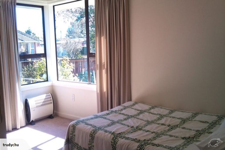 Photo of property in 28 Wayside Avenue, Burnside, Christchurch, 8053