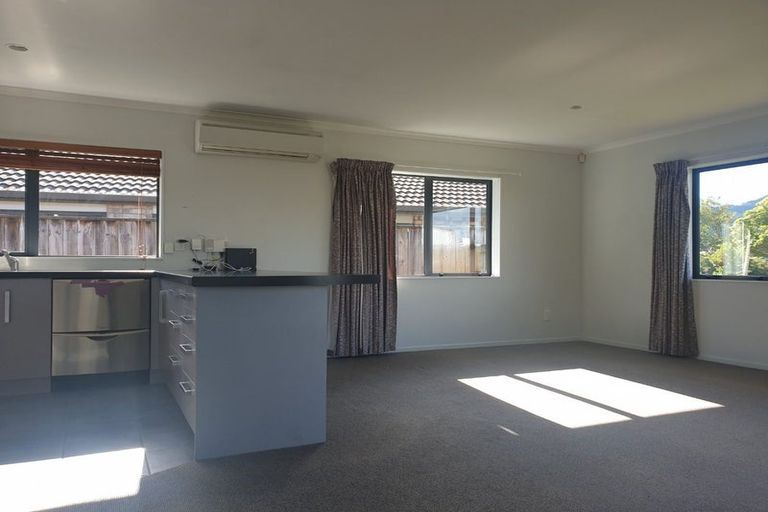 Photo of property in 2 Banksiana Street, Trentham, Upper Hutt, 5018
