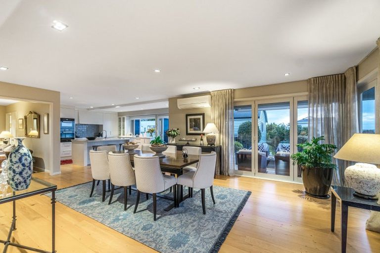 Photo of property in 2 Puriri Place, Sandspit, Warkworth, 0982