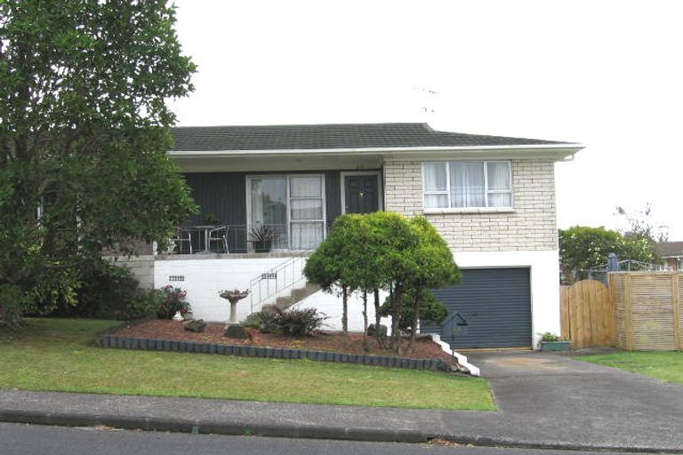 Photo of property in 66 Kirby Street, Glendene, Auckland, 0602