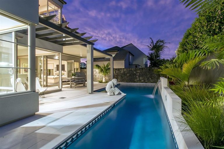 Photo of property in 4a Saltburn Road, Milford, Auckland, 0620