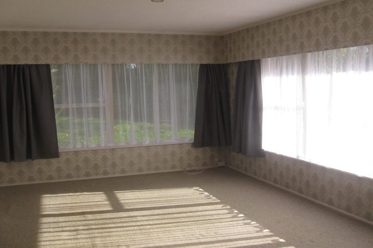 Photo of property in 1/203 Forrest Hill Road, Forrest Hill, Auckland, 0620