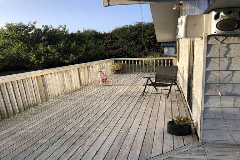 Photo of property in 4b Awhitu Road, Waiuku, 2683