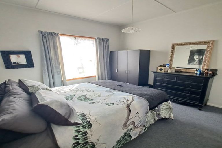 Photo of property in 76 Essex Street, Balclutha, 9230