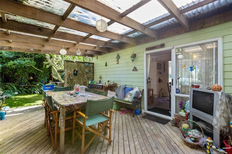 Photo of property in 2/36 Gosford Drive, Botany Downs, Auckland, 2010