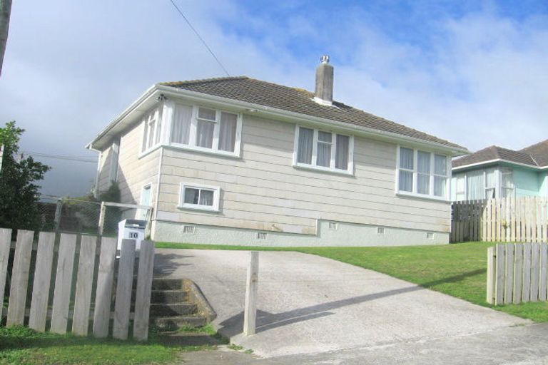 Photo of property in 10 Brown Grove, Ranui, Porirua, 5024