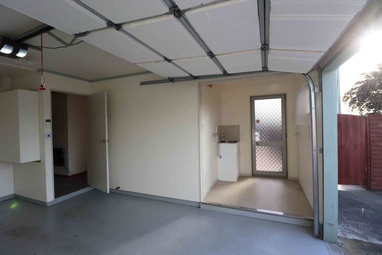 Photo of property in 2 Meadowvale Drive, Levin, 5510