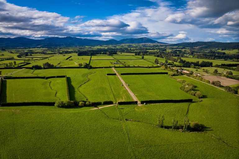 Photo of property in 105 Chapel Road, Loburn, 7472