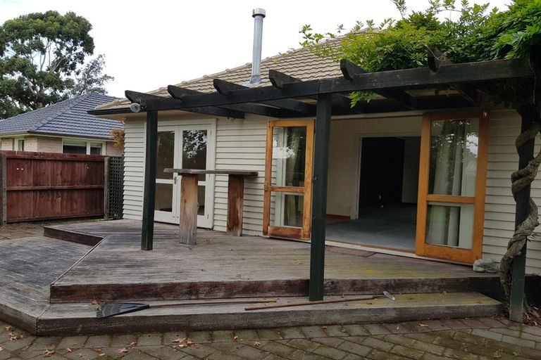 Photo of property in 28 Pinehurst Crescent, Russley, Christchurch, 8042
