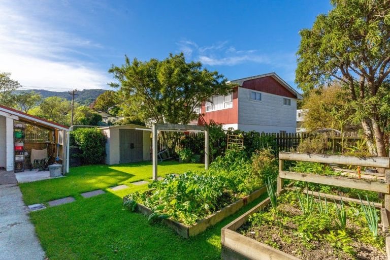 Photo of property in 30 Buller Street, Picton, 7220