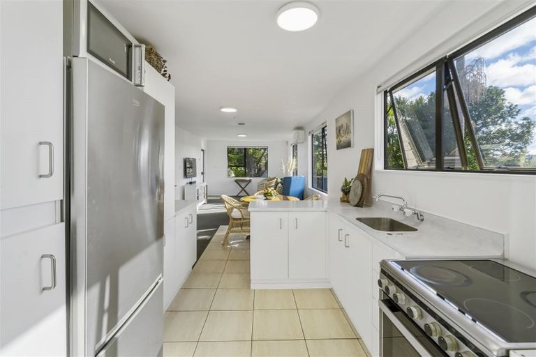 Photo of property in 31 Penion Drive, Flat Bush, Auckland, 2023