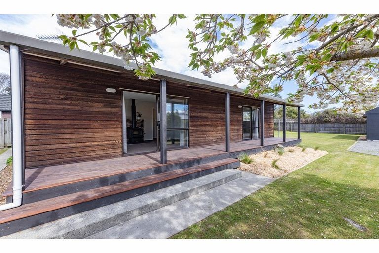 Photo of property in 6 Rimu Place, Oxford, 7430