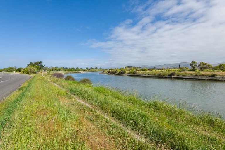 Photo of property in 55 Collingwood Street, New Brighton, Christchurch, 8061