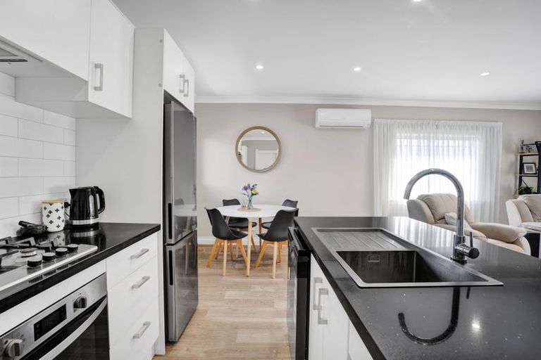 Photo of property in 58b Matai Street, Inglewood, 4330