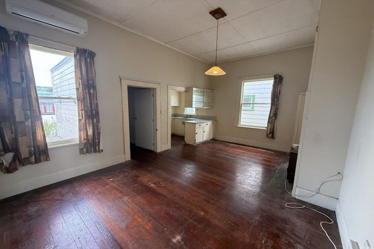 Photo of property in 24 Waldegrave Street, Palmerston North, 4410