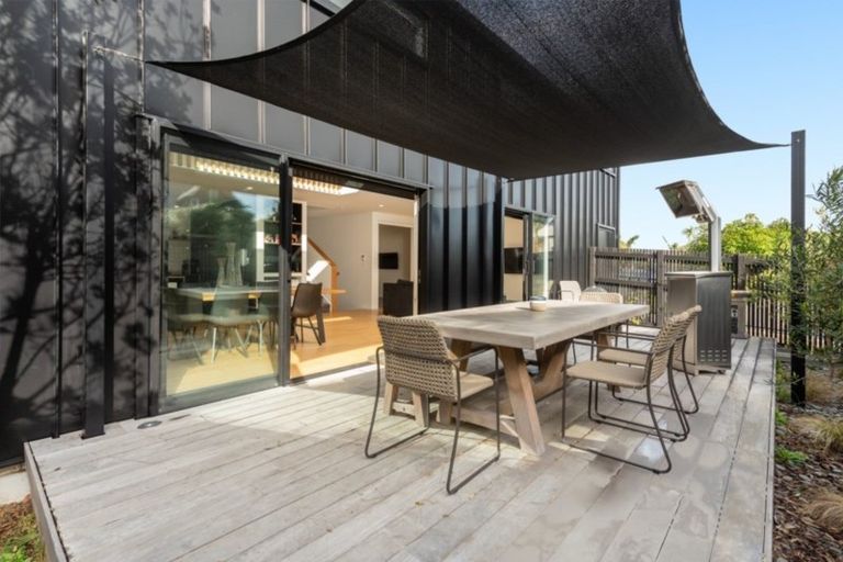 Photo of property in 347b Oceanbeach Road, Mount Maunganui, 3116