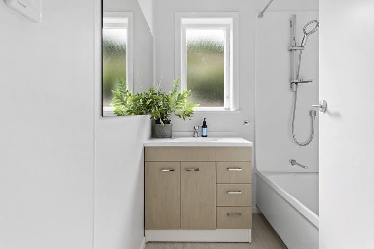 Photo of property in 23 Mornington Road, Brooklyn, Wellington, 6021