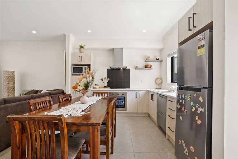 Photo of property in 6 Fermi Lane, Papakura, 2110