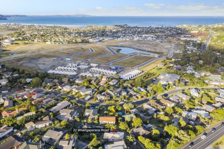Photo of property in 22 Whangaparaoa Road, Red Beach, 0932