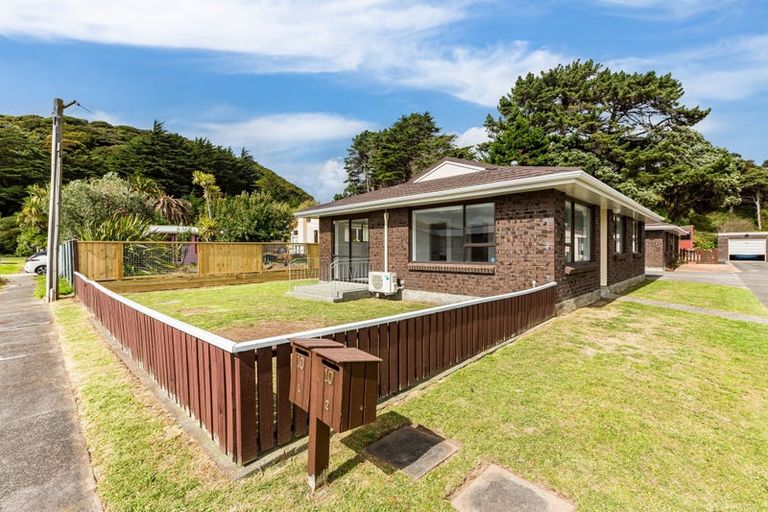 Photo of property in 1/10 James Street, Plimmerton, Porirua, 5026