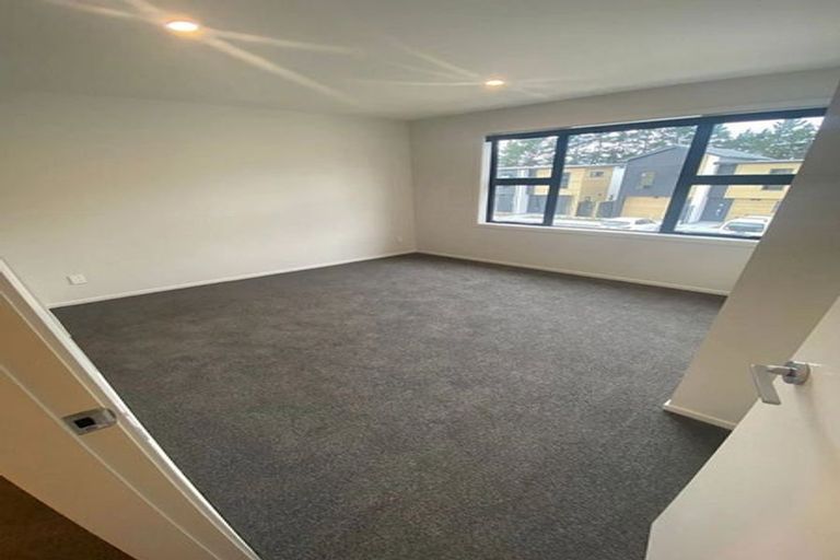 Photo of property in 4 Te Ara O Ralph Olsen, Wainuiomata, Lower Hutt, 5014